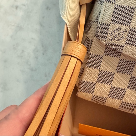 Like New LOUIS VUITTON Damier Azur Croisette Top Handle/Crossbody - Picture 9 of 13